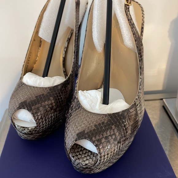 Sling back platform 5 inch heel, brownish shades snakeskin, new in box size 8
